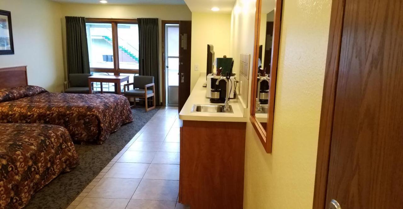 Black Hawk Motel & Suites Уисконсин Делс Екстериор снимка