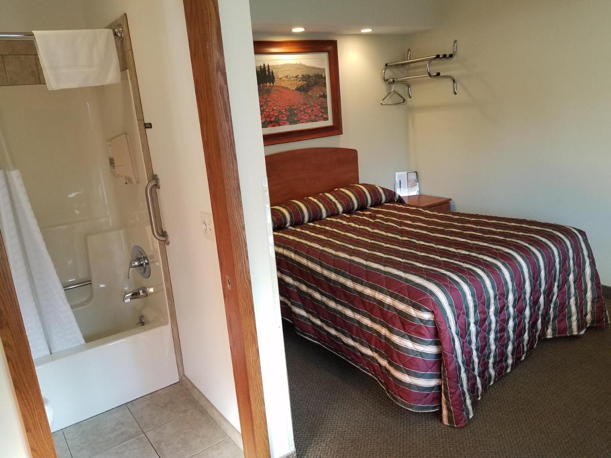 Black Hawk Motel & Suites Уисконсин Делс Екстериор снимка