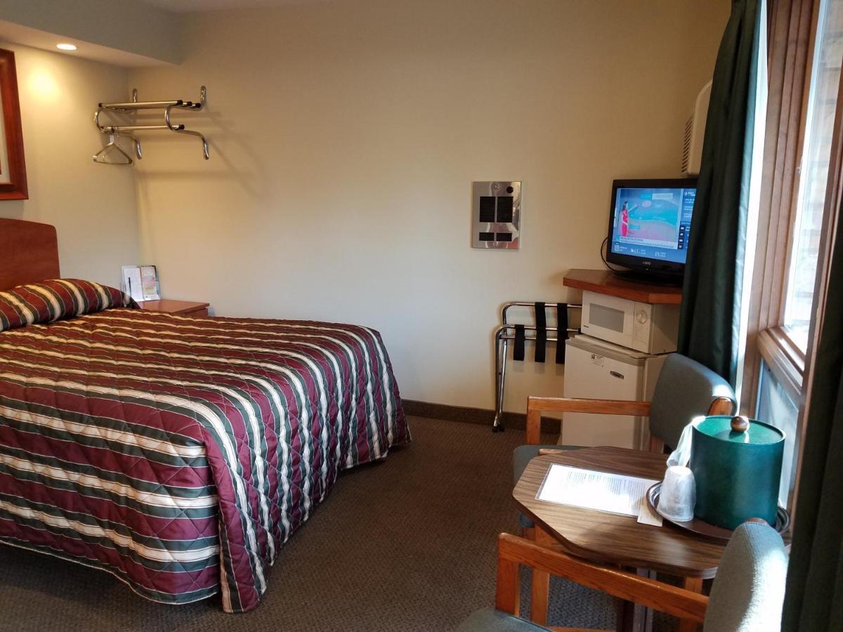Black Hawk Motel & Suites Уисконсин Делс Екстериор снимка
