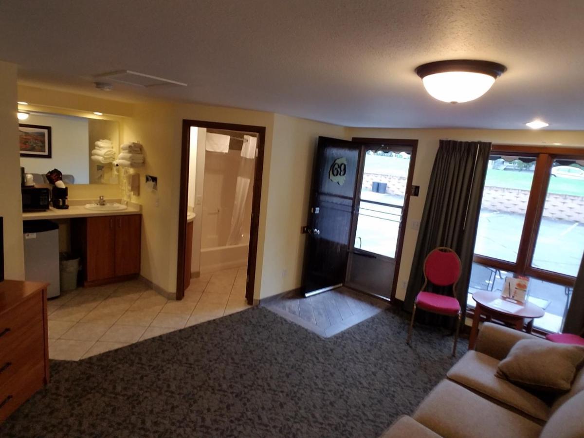 Black Hawk Motel & Suites Уисконсин Делс Екстериор снимка