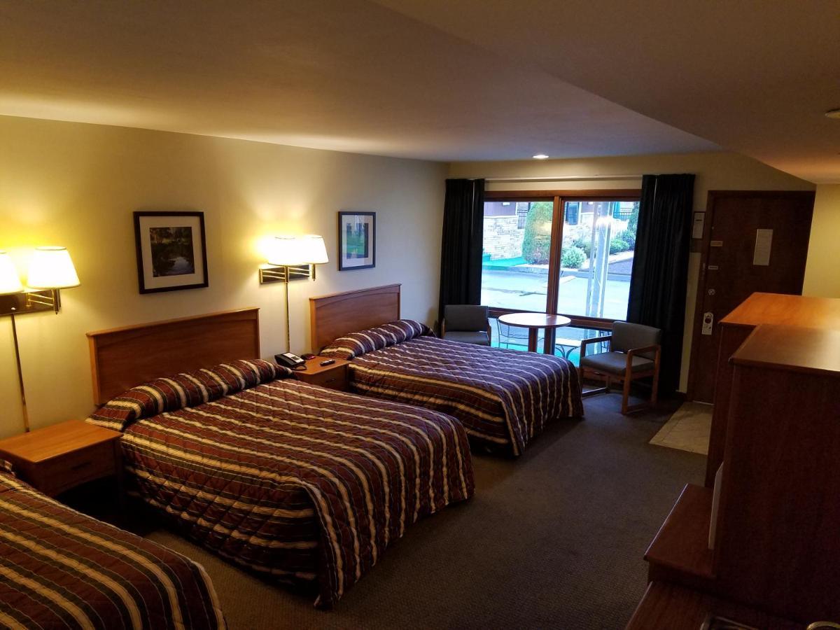 Black Hawk Motel & Suites Уисконсин Делс Екстериор снимка