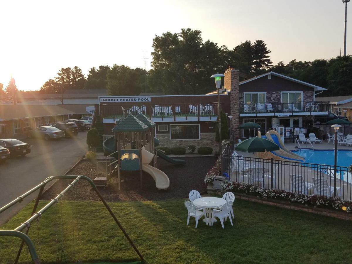 Black Hawk Motel & Suites Уисконсин Делс Екстериор снимка